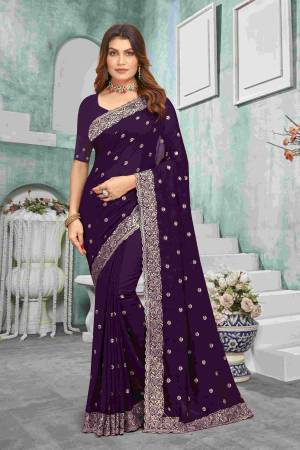 Look Pretty Wearing This Lovely Designer   Saree