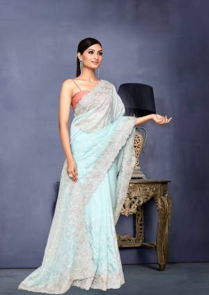 Look Pretty Wearing This Lovely Designer  Saree