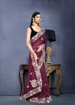 Look Pretty Wearing This Lovely Designer  Saree