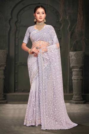 Look Pretty Wearing This Lovely Designer  Saree
