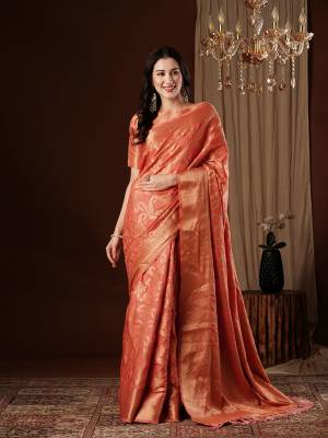 Look Pretty Wearing This Lovely Designer  Saree