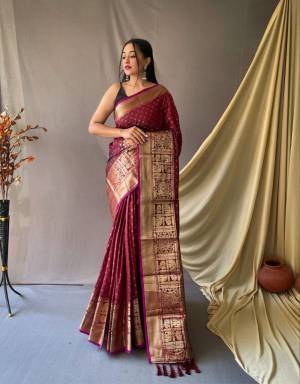 Look Pretty Wearing This Lovely Designer  Saree
