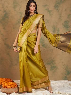 Look Pretty Wearing This Lovely Designer  Saree