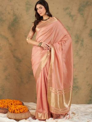 Look Pretty Wearing This Lovely Designer  Saree