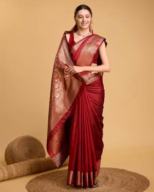 Look Pretty Wearing This Lovely Designer  Saree