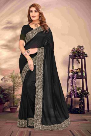 Look Pretty Wearing This Lovely Designer  Saree