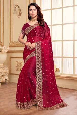 Look Pretty Wearing This Lovely Designer  Saree