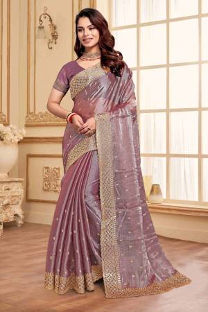 Look Pretty Wearing This Lovely Designer  Saree