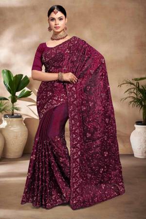 Look Pretty Wearing This Lovely Designer  Saree