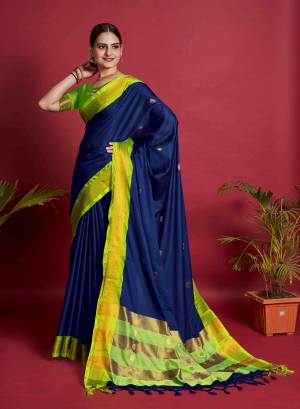 Look Pretty Wearing This Lovely Designer  Saree