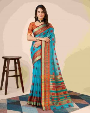 Look Pretty Wearing This Lovely Designer  Saree