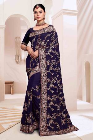 Look Pretty Wearing This Lovely Designer  Saree