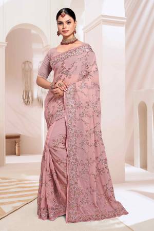 Look Pretty Wearing This Lovely Designer  Saree