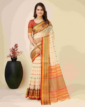 Look Pretty Wearing This Lovely Designer  Saree