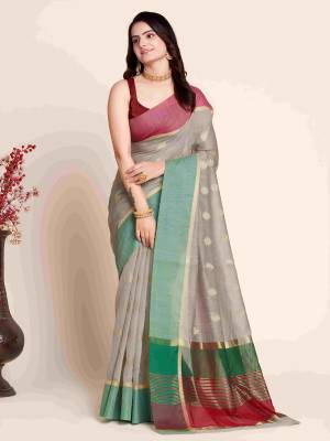 Look Pretty Wearing This Lovely Designer  Saree