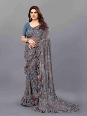 Look Pretty Wearing This Lovely Designer  Saree