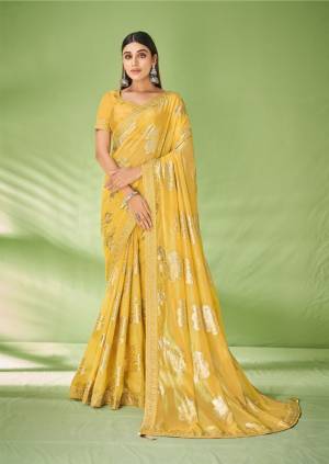 Look Pretty Wearing This Lovely Designer  Saree