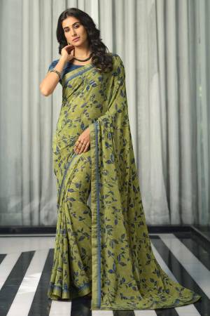 Look Pretty Wearing This Lovely Designer  Saree