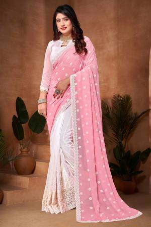 Look Pretty Wearing This Lovely Designer  Saree