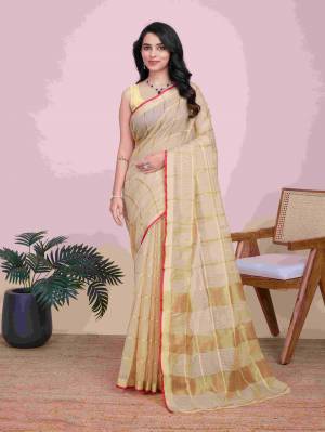 Look Pretty Wearing This Lovely Designer  Saree