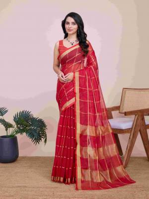 Look Pretty Wearing This Lovely Designer  Saree
