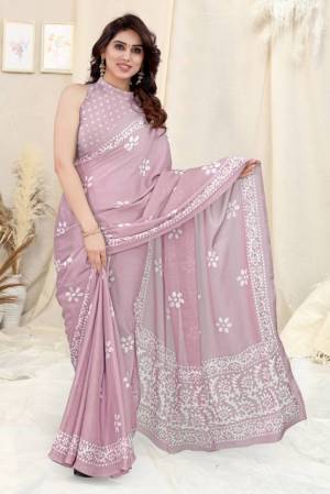Look Pretty Wearing This Lovely Designer  Saree