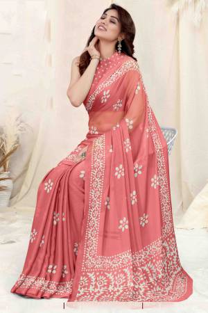 Look Pretty Wearing This Lovely Designer  Saree