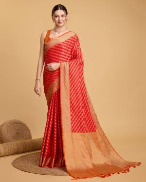 Look Pretty Wearing This Lovely Designer  Saree