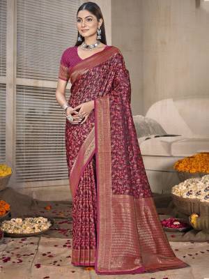 Look Pretty Wearing This Lovely Designer  Saree