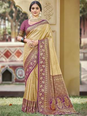 Look Pretty Wearing This Lovely Designer  Saree