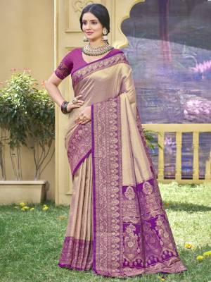 Look Pretty Wearing This Lovely Designer  Saree