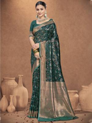 Look Pretty Wearing This Lovely Designer  Saree