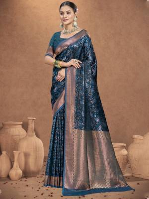Look Pretty Wearing This Lovely Designer  Saree