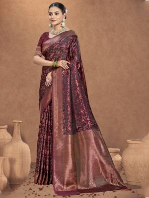 Look Pretty Wearing This Lovely Designer  Saree