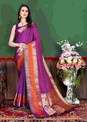 Look Pretty Wearing This Lovely Designer  Saree
