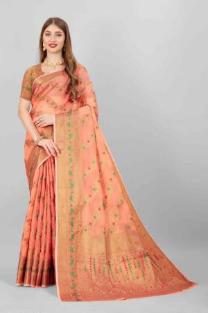 Look Pretty Wearing This Lovely Designer  Saree