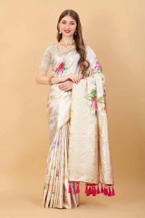 Look Pretty Wearing This Lovely Designer  Saree