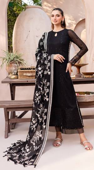 Shine Bright In This Beautiful  Designer  Suit Collection