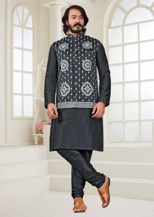 Traditional Wear Readymade Men's Kurta - Payjama  is Here