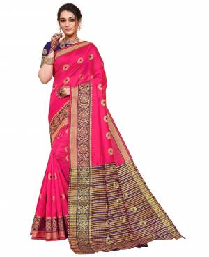 Look Pretty Wearing This Lovely Designer Saree