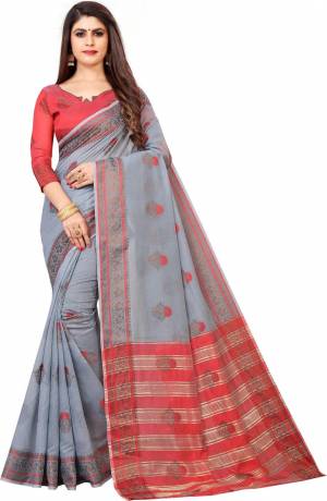 Look Pretty Wearing This Lovely Designer Saree