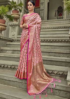 Look Pretty Wearing This Lovely Designer Saree