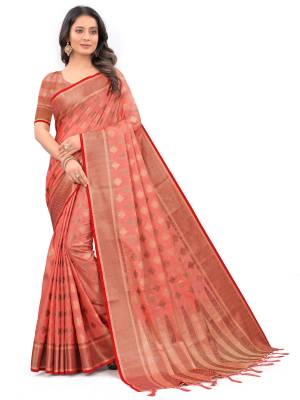 Look Pretty Wearing This Lovely Designer Saree