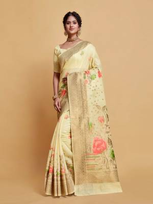 Look Pretty Wearing This Lovely Designer Saree