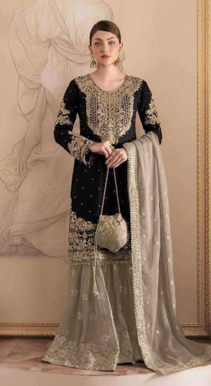 Shine Bright In This Beautiful  Designer  Suit Collection