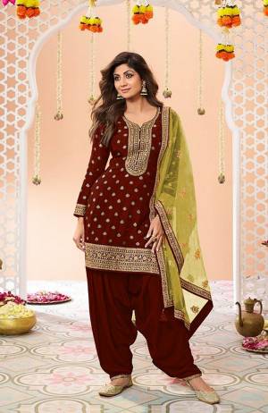Shine Bright In This Beautiful  Designer  Suit Collection