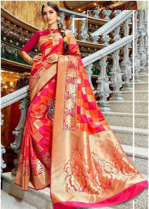 Look Pretty Wearing This Lovely Designer  Saree