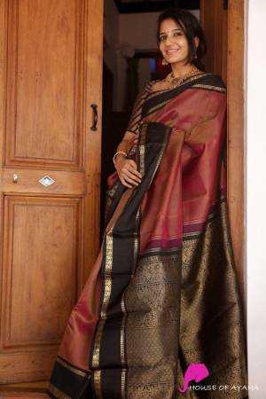 Look Pretty Wearing This Lovely Designer  Saree