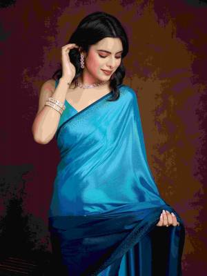 Look Pretty Wearing This Lovely Designer  Saree