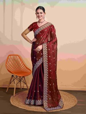 Look Pretty Wearing This Lovely Designer  Saree